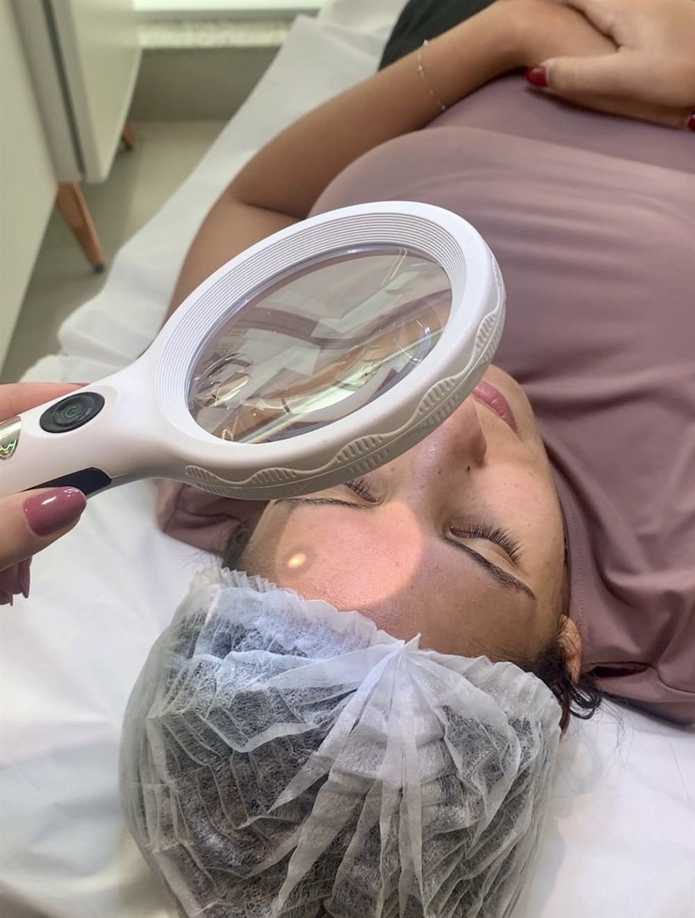 Limpeza de pele profissional com avaliação de pele em Niterói